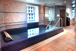 Dalhousie Castle Hotel & Spa