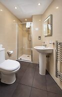 Albany Hotel