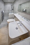 Albany Hotel
