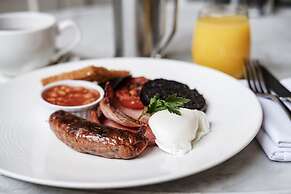 Bear of Rodborough Hotel