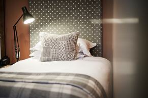 Bear of Rodborough Hotel