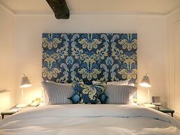 Bear of Rodborough Hotel