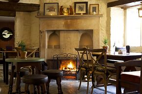 Bear of Rodborough Hotel