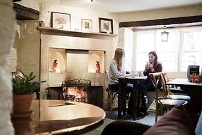 Bear of Rodborough Hotel