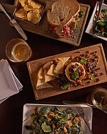 Hyatt Place Orlando Airport