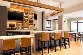 Hyatt Place Orlando Airport