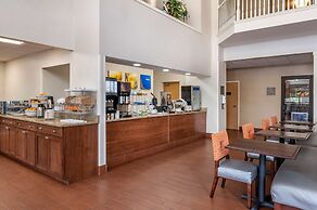 Comfort Suites North