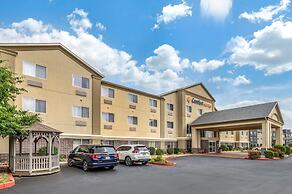 Comfort Suites North