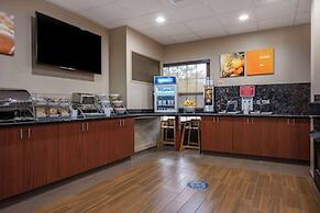 Comfort Suites near Penn State - State College, PA