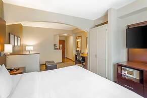 Comfort Suites State College near Penn State