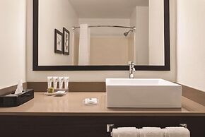 Country Inn & Suites by Radisson, Dubuque, IA
