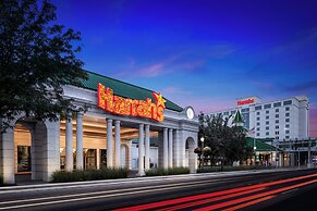 Harrah's Joliet Casino & Hotel - A Caesars Rewards Destination