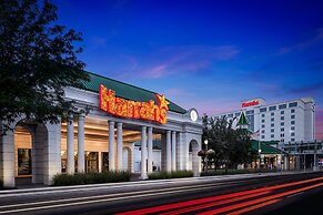 Harrah's Joliet Casino & Hotel - A Caesars Rewards Destination