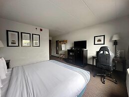 AmericInn by Wyndham Menominee