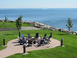 AmericInn by Wyndham Menominee