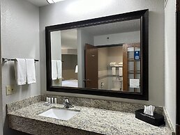 AmericInn by Wyndham Menominee