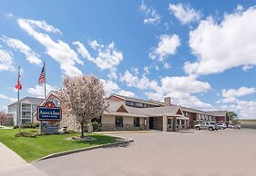 AmericInn by Wyndham Fargo West Acres