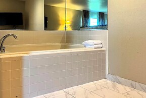 Super 8 by Wyndham Madison IN