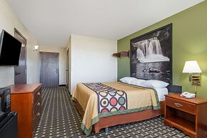 Super 8 by Wyndham Madison IN