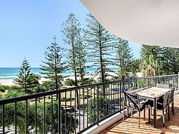 Mantra Coolangatta Beach