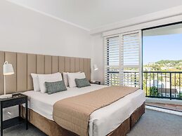 Mantra Coolangatta Beach