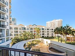 Mantra Coolangatta Beach