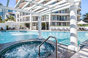 Mantra Coolangatta Beach