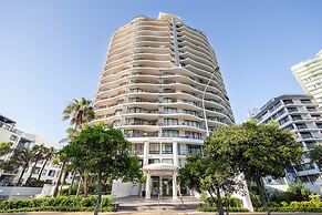 Mantra Coolangatta Beach