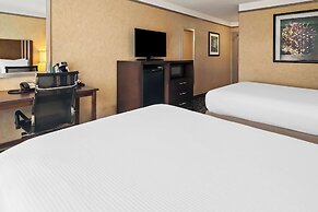 Best Western Plus Pitt Meadows Inn & Suites