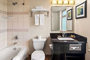 Best Western Plus Pitt Meadows Inn & Suites