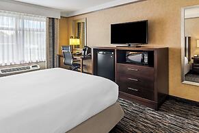 Best Western Plus Pitt Meadows Inn & Suites