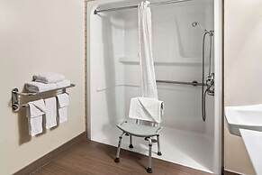 Best Western Plus Pitt Meadows Inn & Suites