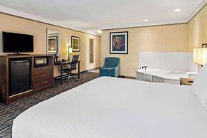Best Western Plus Pitt Meadows Inn & Suites