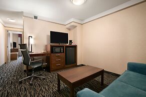 Best Western Plus Pitt Meadows Inn & Suites