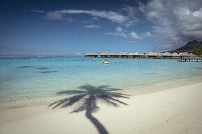 Sofitel Kia Ora Moorea Beach Resort