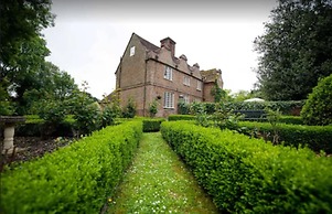 Howfield Manor Hotel