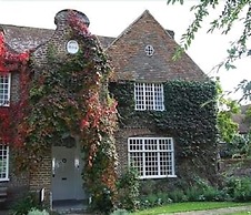 Howfield Manor Hotel