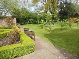 Howfield Manor Hotel