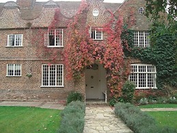 Howfield Manor Hotel