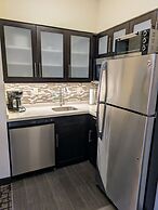 Staybridge Suites Indianapolis-Fishers by IHG