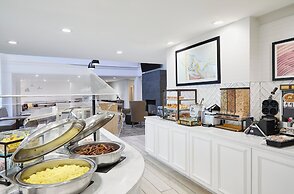 Staybridge Suites Downtown Peoria by IHG