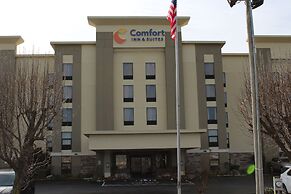 Comfort Inn & Suites Airport