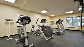 Holiday Inn Express Boston - Milford by IHG