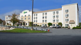 Holiday Inn Express Boston - Milford by IHG