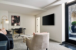 The Gwen, a Luxury Collection Hotel, Michigan Avenue Chicago