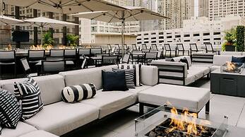 The Gwen, a Luxury Collection Hotel, Michigan Avenue Chicago