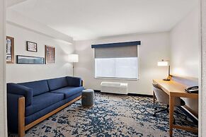 Country Inn & Suites by Radisson, LSU/Medical Corridor