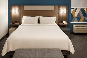 Holiday Inn Express & Suites Alliance by IHG
