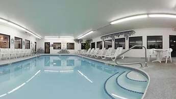 Holiday Inn Express & Suites Alliance by IHG