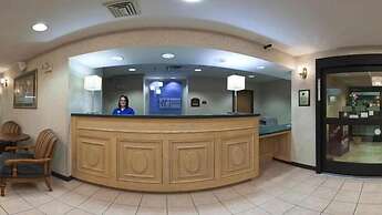 Holiday Inn Express & Suites Alliance by IHG